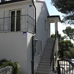 Apartments By The Sea Rovinj - 3373